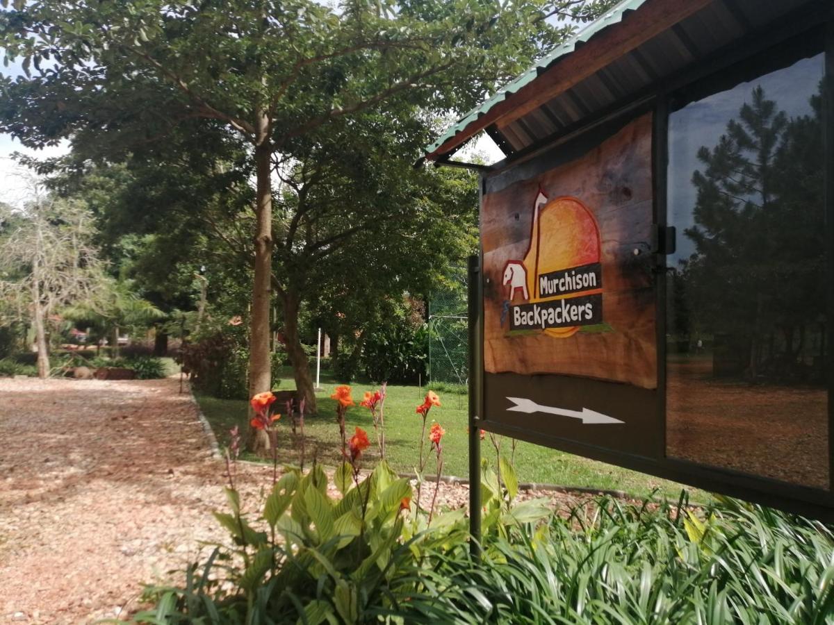 Murchison Backpackers Masindi Esterno foto